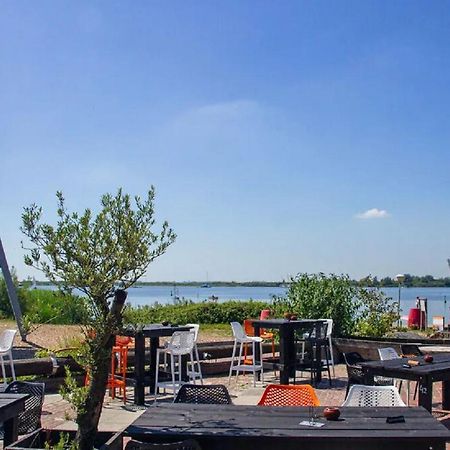 Chalet Op Camping Lauwersoog Met 3 Slaapkamers En Vaatwasser - Joycasa 外观 照片
