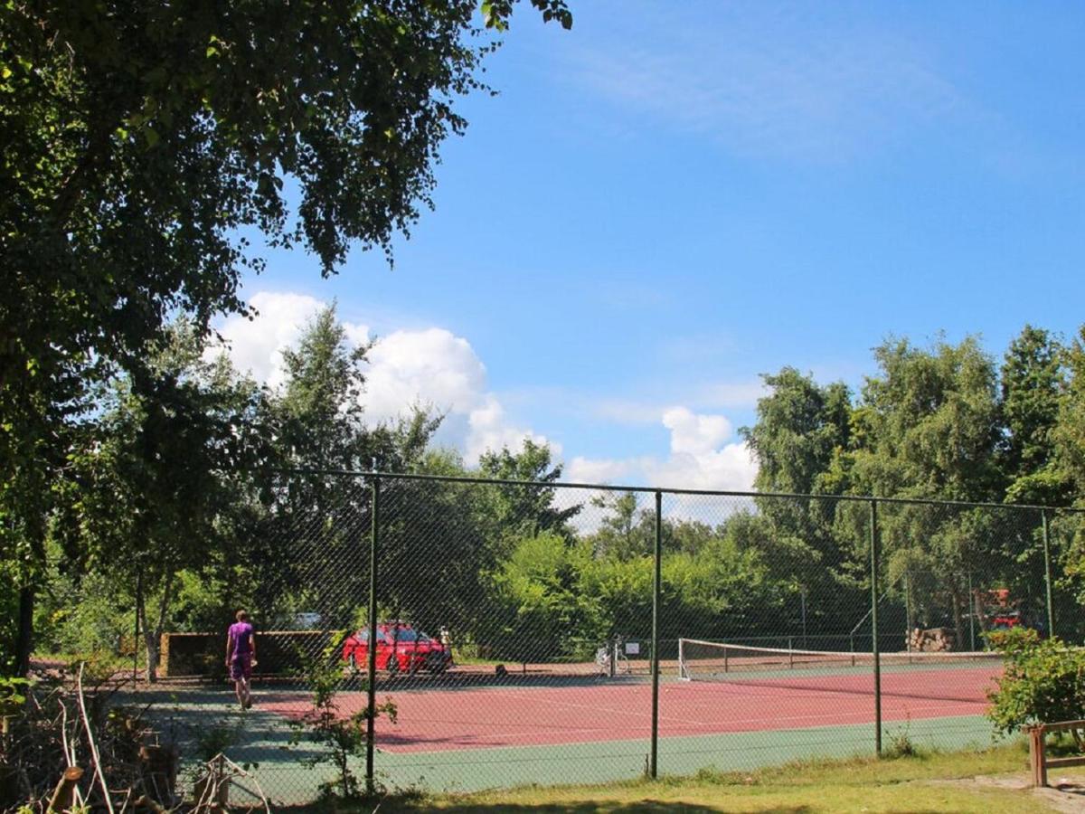 Chalet Op Camping Lauwersoog Met 3 Slaapkamers En Vaatwasser - Joycasa 外观 照片