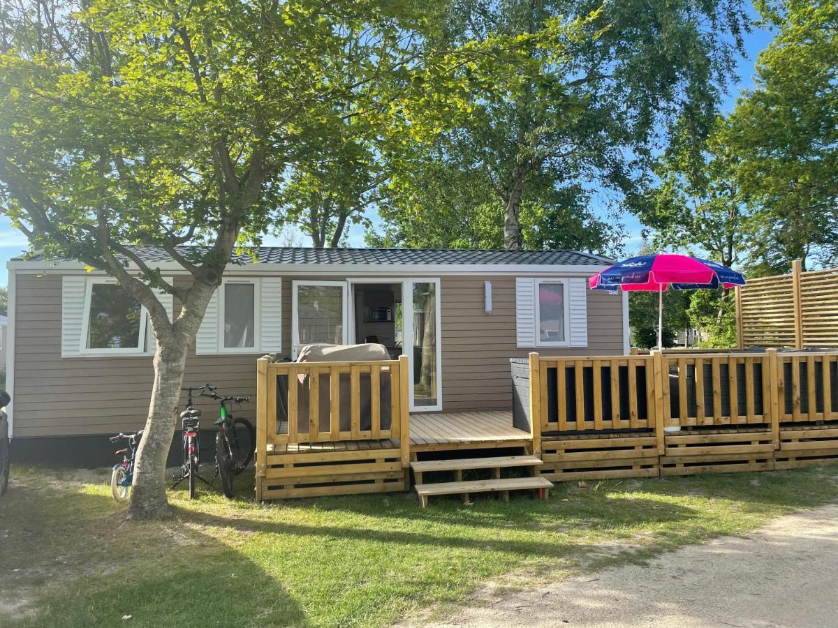 Chalet Op Camping Lauwersoog Met 3 Slaapkamers En Vaatwasser - Joycasa 外观 照片
